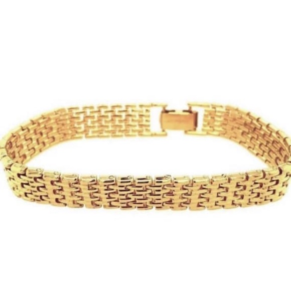 Vintage Monet Goldtone Chain Link Bracelet